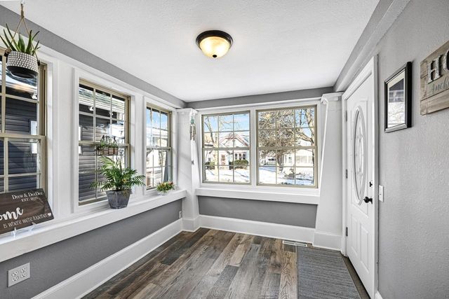 6825 Terrace COURT, Wauwatosa, WI 53213