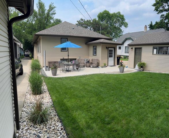 6825 Terrace COURT, Wauwatosa, WI 53213