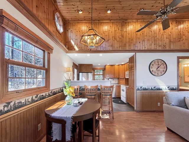 W336N6496 Lakeview DRIVE, Oconomowoc, WI 53066