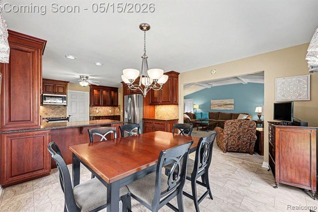 11921 Raintree Court, Utica, MI 48315