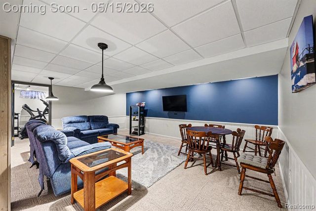 11921 Raintree Court, Utica, MI 48315