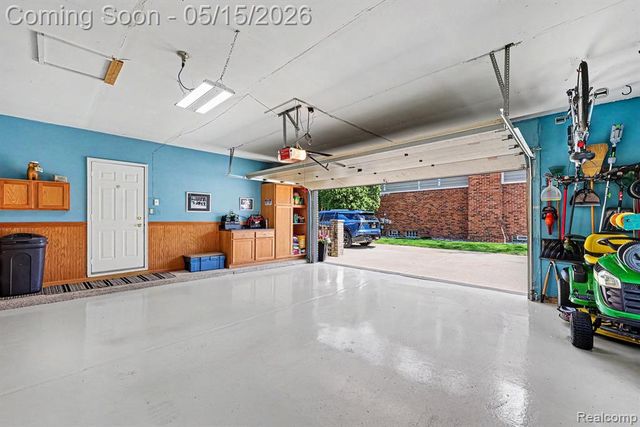 11921 Raintree Court, Utica, MI 48315