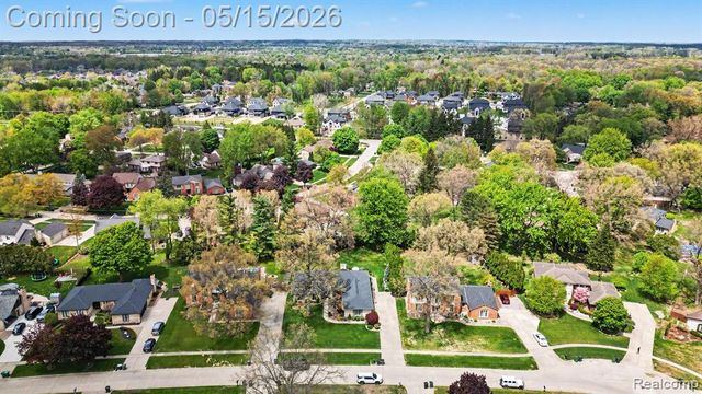 11921 Raintree Court, Utica, MI 48315