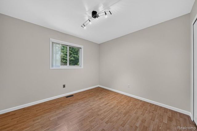 2370 Norton Road, Rochester Hills, MI 48307