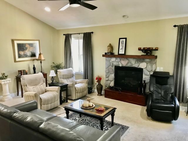 102 Field Street, White Pigeon, MI 49099