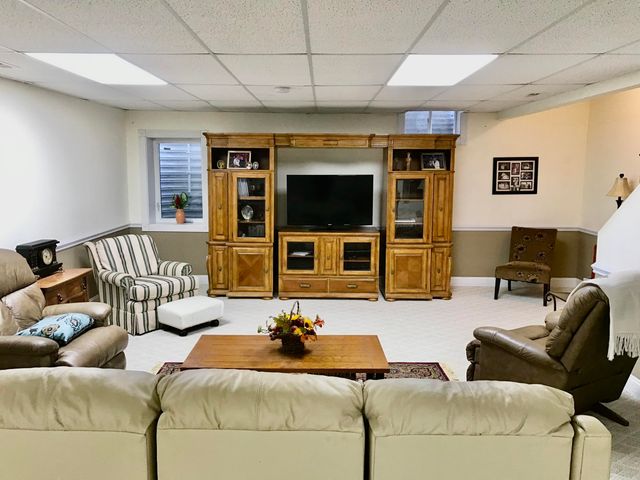 102 Field Street, White Pigeon, MI 49099