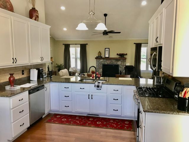 102 Field Street, White Pigeon, MI 49099