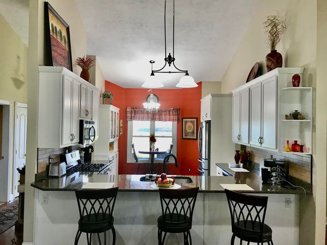 102 Field Street, White Pigeon, MI 49099