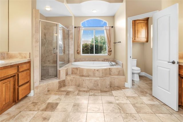 1507 Cromerton, Bakersfield, CA 93311