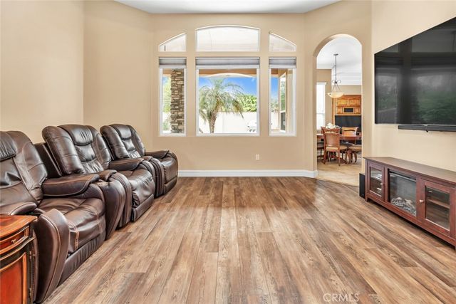 1507 Cromerton, Bakersfield, CA 93311