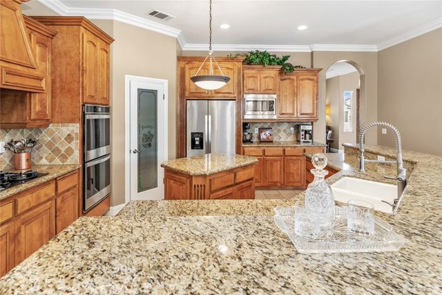 1507 Cromerton, Bakersfield, CA 93311