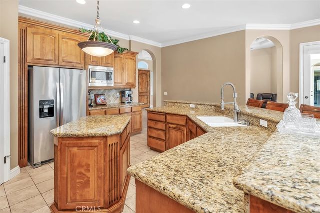 1507 Cromerton, Bakersfield, CA 93311