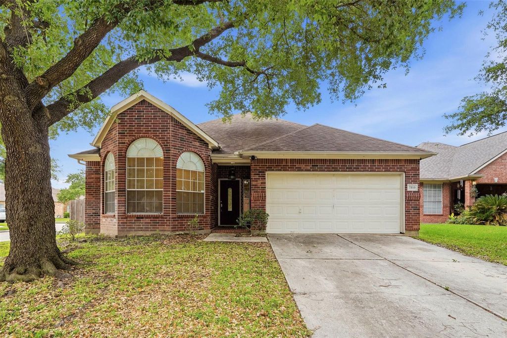 7910 Masonwood Lane, Houston, TX 77070