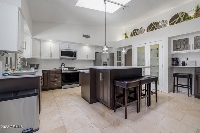 6001 E MONTE CRISTO Avenue, Scottsdale, AZ 85254