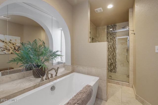 6001 E MONTE CRISTO Avenue, Scottsdale, AZ 85254