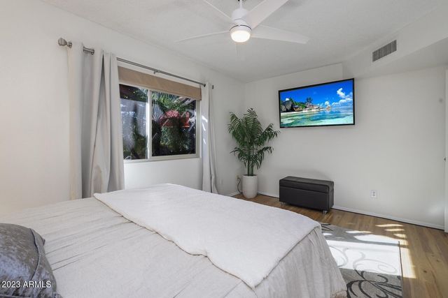 6001 E MONTE CRISTO Avenue, Scottsdale, AZ 85254