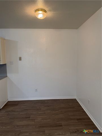 802 Hackberry Street B, Copperas Cove, TX 76522