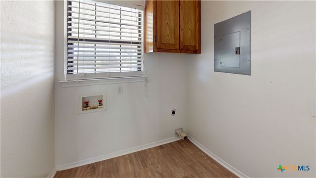 802 Hackberry Street B, Copperas Cove, TX 76522