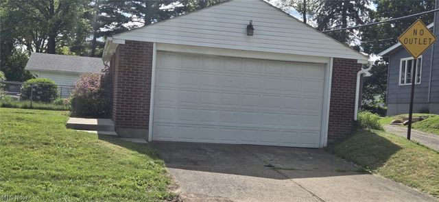 1415 26th Street NW, Canton, OH 44709