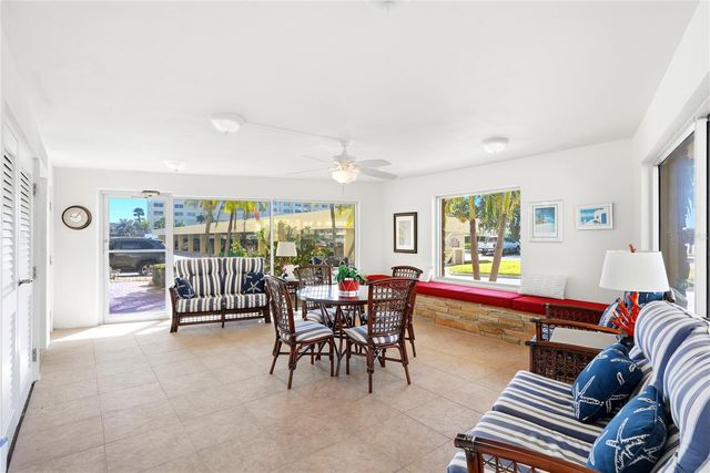 4725 COVE CIRCLE 306, St Petersburg, FL 33708