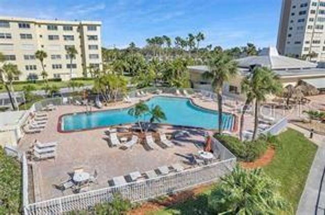 4725 COVE CIRCLE 306, St Petersburg, FL 33708