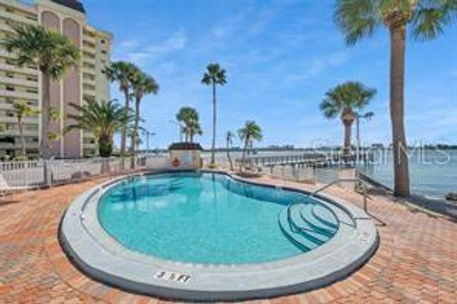 4725 COVE CIRCLE 306, St Petersburg, FL 33708