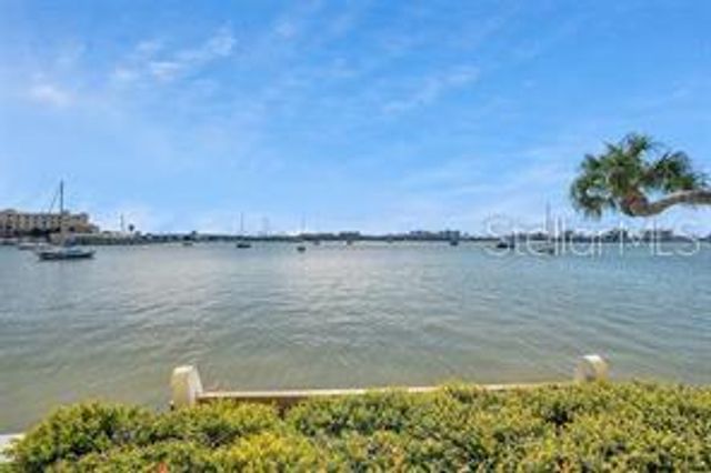4725 COVE CIRCLE 306, St Petersburg, FL 33708