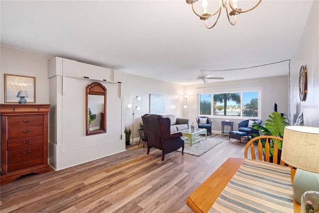 4725 COVE CIRCLE 306, St Petersburg, FL 33708