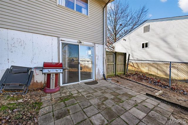 5409 Winthrop Drive, High Ridge, MO 63049