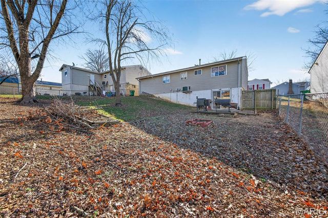 5409 Winthrop Drive, High Ridge, MO 63049