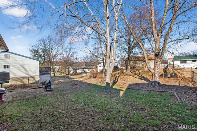 5409 Winthrop Drive, High Ridge, MO 63049