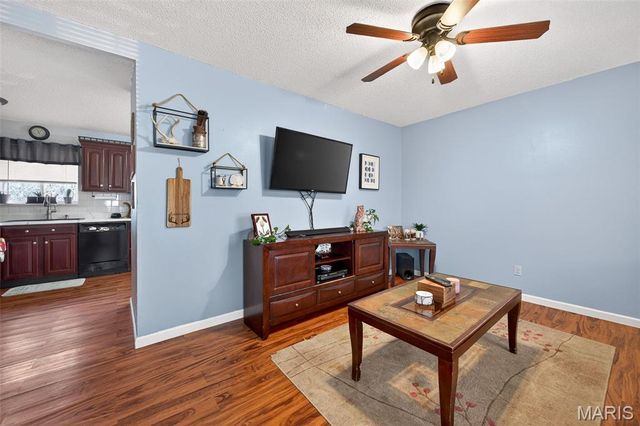 5409 Winthrop Drive, High Ridge, MO 63049