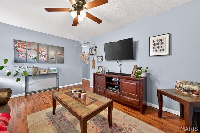 5409 Winthrop Drive, High Ridge, MO 63049