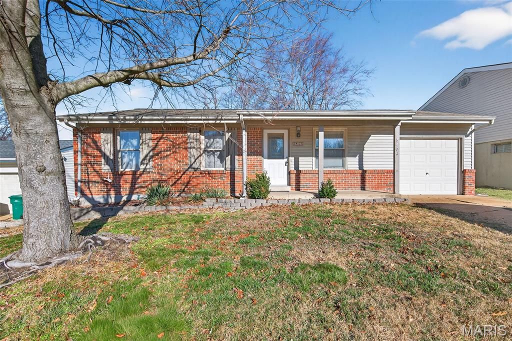 5409 Winthrop Drive, High Ridge, MO 63049