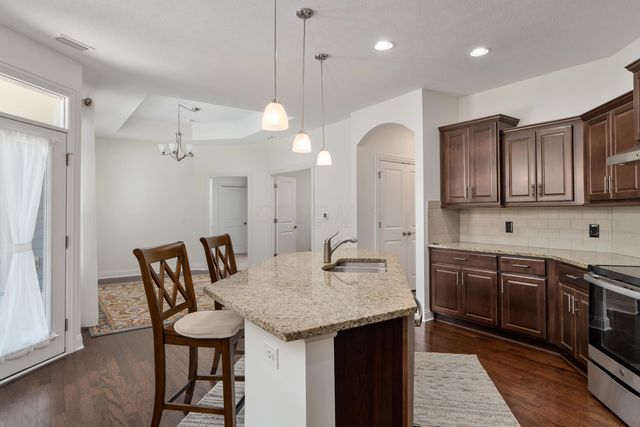 6188 Deer Cliff Road, Dublin, OH 43017