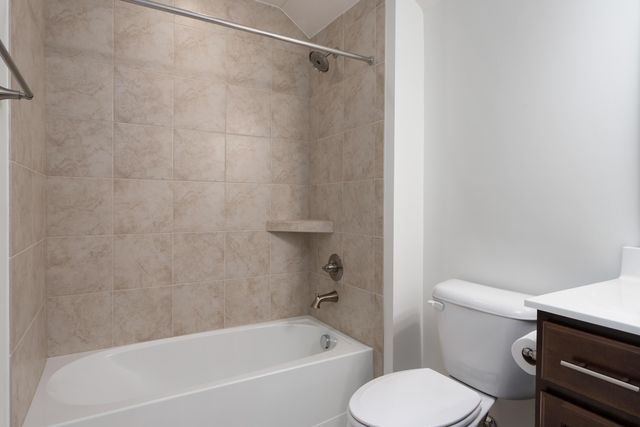 6188 Deer Cliff Road, Dublin, OH 43017
