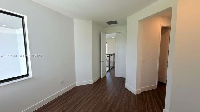 19708 NE 14th Avenue, Miami, FL 33179