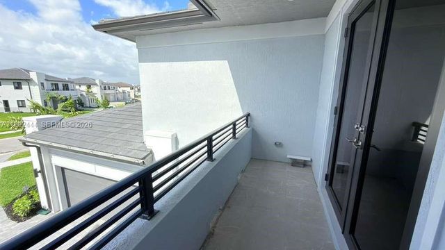 19708 NE 14th Avenue, Miami, FL 33179