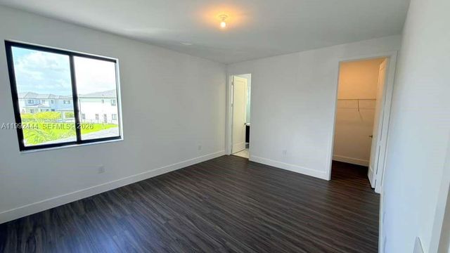 19708 NE 14th Avenue, Miami, FL 33179
