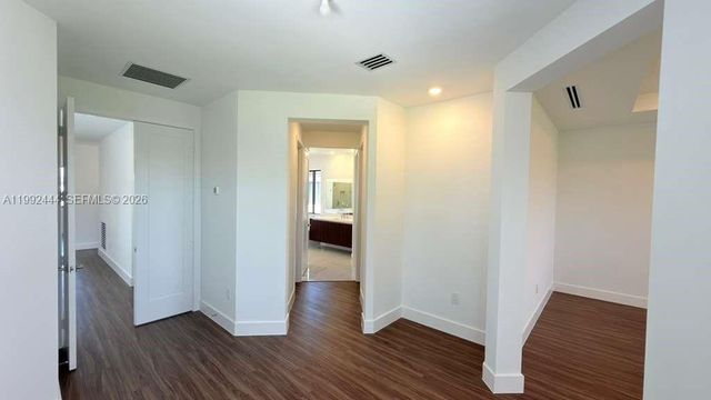 19708 NE 14th Avenue, Miami, FL 33179