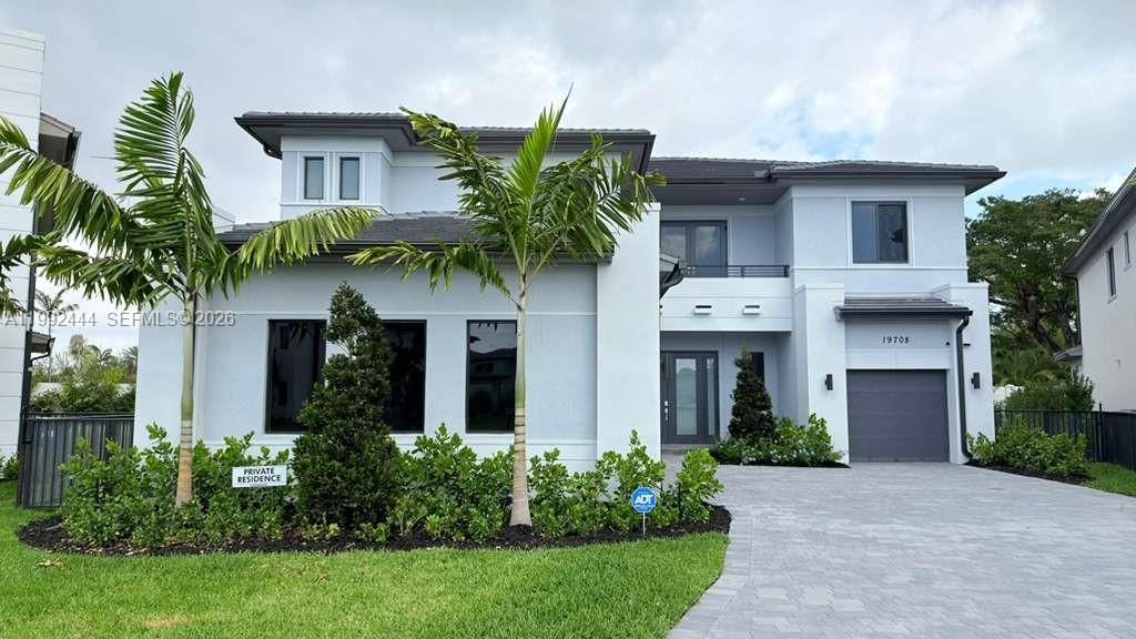 19708 NE 14th Avenue, Miami, FL 33179