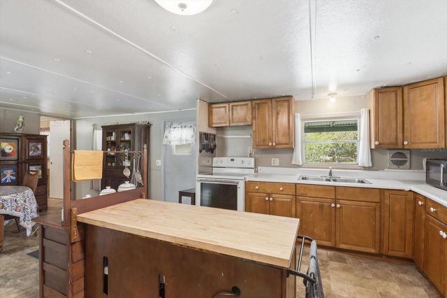 12360 REDROSE AVENUE, Weeki Wachee, FL 34614
