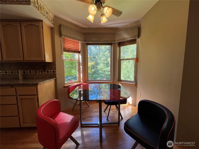 22421 100th Avenue SE, Kent, WA 98031