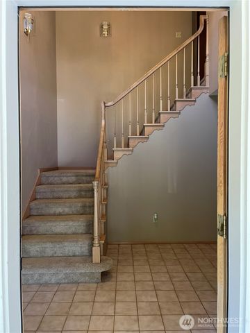 22421 100th Avenue SE, Kent, WA 98031