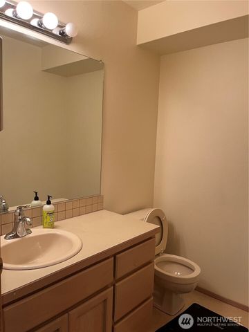 22421 100th Avenue SE, Kent, WA 98031