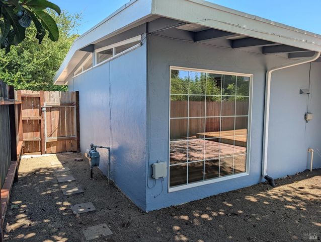 1237 Coronel Ave, Vallejo, CA 94591