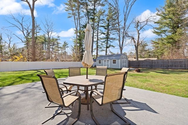 17 Francine Rd, Raynham, MA 02727