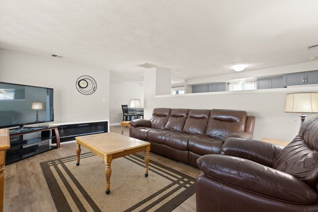 17 Francine Rd, Raynham, MA 02727