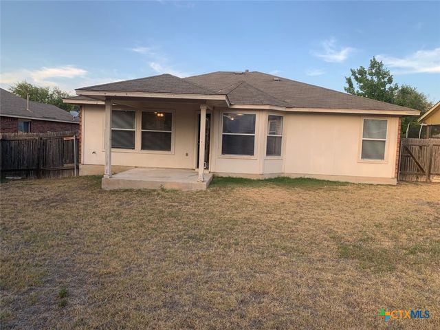 1105 Burgess Drive, Leander, TX 78641