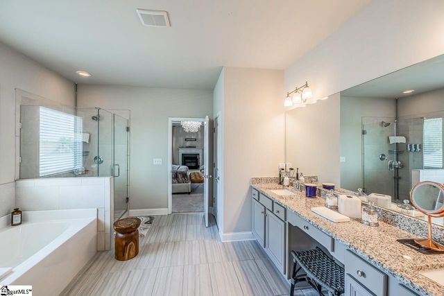 6 Cool Meadow Way, Fountain Inn, SC 29644